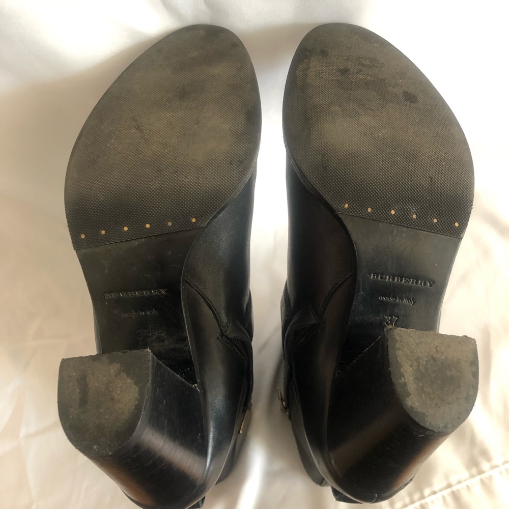 Burberry Bedford Booties 🖤 - Picture 6 of 8